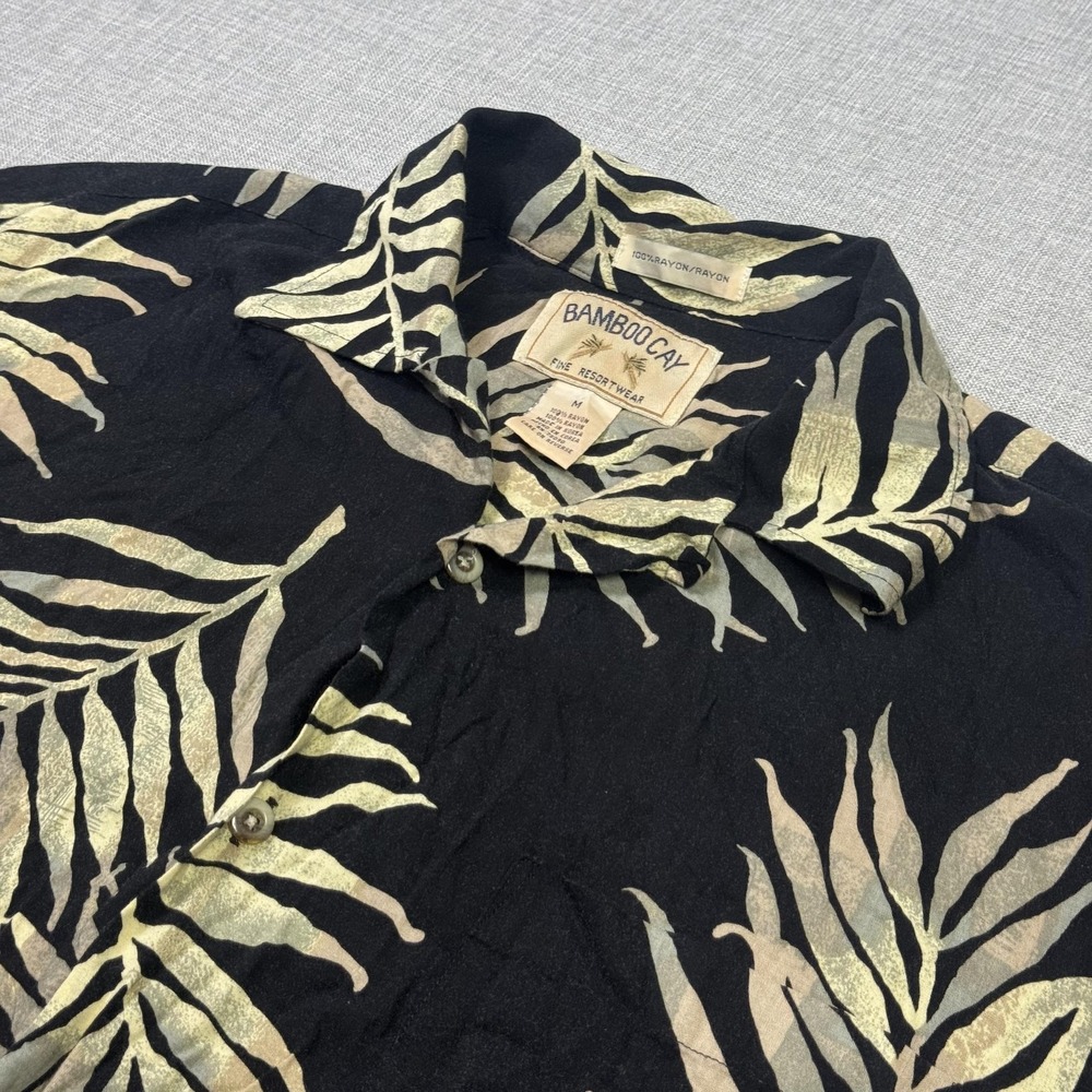 Bamboo‎ Cay Rayon Button-Up Camp Shirt Mens Medium Black Floral Short Sleeve